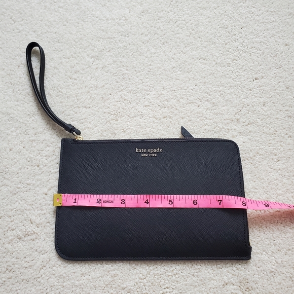NWT Kate Spade Black Medium L-Zip Cameron Wristlet